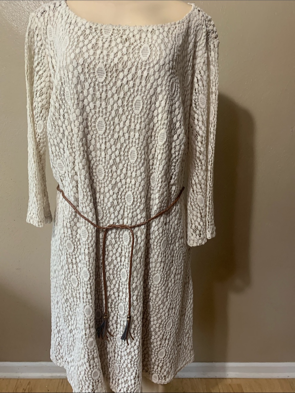 Sharagano 16W Cream Crochet Long-Sleeve Tunic Dress with Tassel Belt